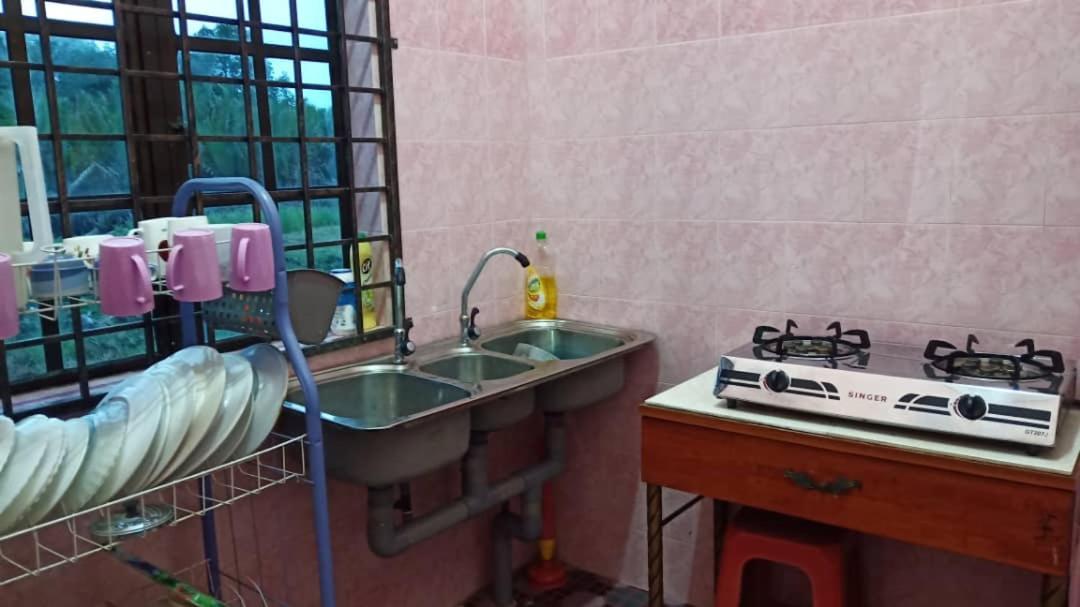 Homestay Zahra Sri Bayu Cherang Ruku Ngoại thất bức ảnh